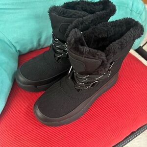 Women's Black Winter Boots